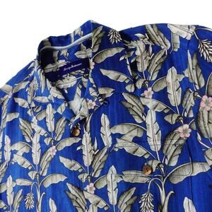 Tommy Bahama Silk Floral Leaf Hawaiian Button Up Blue Camp Shirt Mens Small